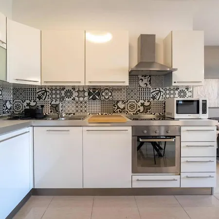 Cozy Luxury 2bd Near Sea 公寓 斯利马