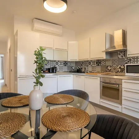 公寓 Cozy Luxury 2bd Near Sea