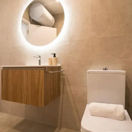 Cozy Luxury 2bd Near Sea