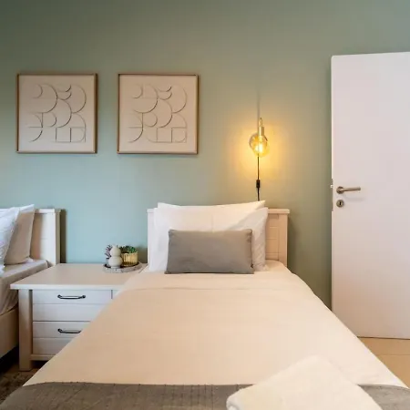 Cozy Luxury 2bd Near Sea 斯利马