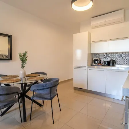 公寓 Cozy Luxury 2bd Near Sea *